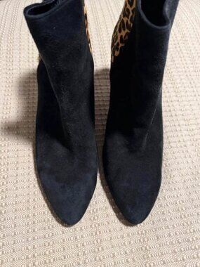 Cole haan women’s 10 black leopard cheetah boots